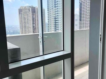 2BR in Royalton at Capitol Commons Condo For Lease in Pasig with 2 Parking Slots