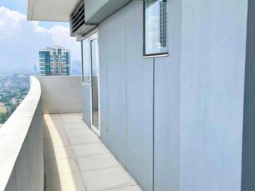 2BR in Royalton at Capitol Commons Condo For Lease in Pasig with 2 Parking Slots