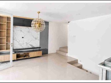 Di Jual Rumah c8 Aeromansion