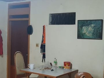 DIJUAL MURAH RUMAH HITUNG TANAH DI TANJUNG DUREN JAKARTA BARAT