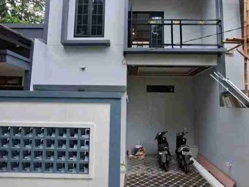 Rumah cash 2 lantai berkualitas lokasi sukahati cibinong