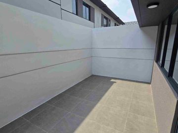 Rumah Disewakan Park Serpong tipe X5 Selangkah ke Gading Serpong