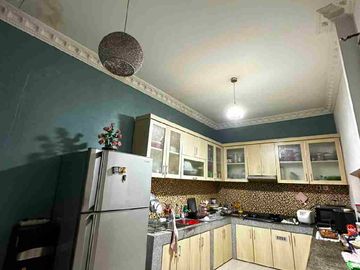 DIJUAL RUMAH CANTIK SIAP HUNI FULLFURNISH LOKASI WIKA