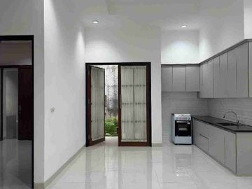 disewa rumah baru Taman Beverly