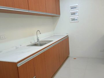 Spacious Compound Townhouse for Sale Near C5 & NAIA | Multinational Village Paranaque - JB
