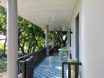 TWO HOUSES AND LOT FOR SALE ID 15050