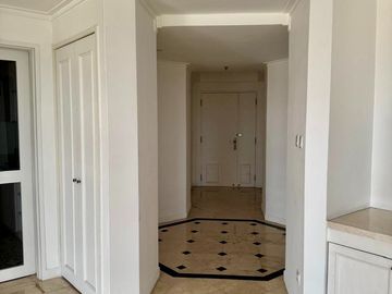 Apartemen Bukit golf premium di pondok indah 3kamar, view golf course lokasi strategis dekat mall, rumah sakit, sekolah, jalan tol, dll