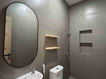 Rumah di Cipinang Dekat Stasiun Klender, LRT Velodrome, Transjabodetabek, Toll Jatinegara, Bandara Halim