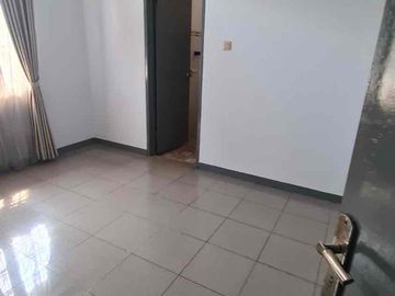 Disewakan. Rumah siap Huni di Kemang Pratama 1. Bekasi Kota