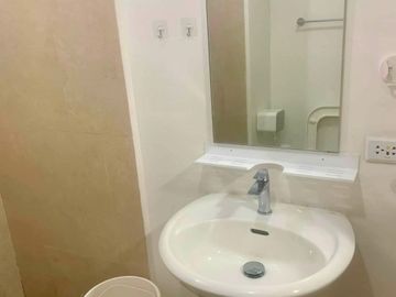 1-Bedroom Condo for Rent in The Rise Makati City