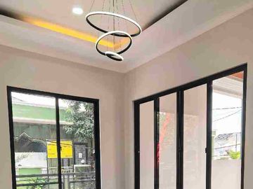 Di Jual Cepat Rumah 2 lantai Bangunan Baru Citra Raya