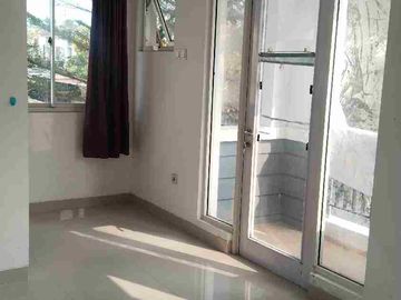 Disewakan Rumah Hook Dalam Cluster di Grand Galaxy Bekasi