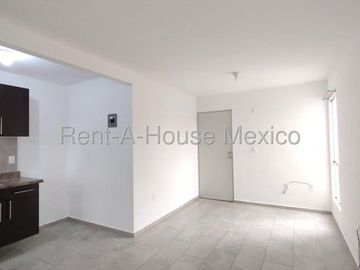 Villas del refugio rento departamento pb en privada con seguridad 2 recamaras 1 baño 1 coche
