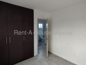Villas del refugio rento departamento pb en privada con seguridad 2 recamaras 1 baño 1 coche