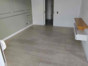 Rento suite de lujo en González Suárez con balcón y amenities
