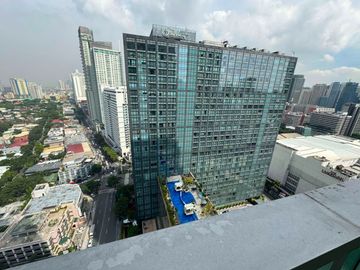 Spacious 1 Bedroom Unit for Lease in Park Terraces, Makati City