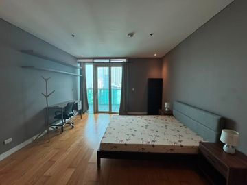 Spacious 1 Bedroom Unit for Lease in Park Terraces, Makati City