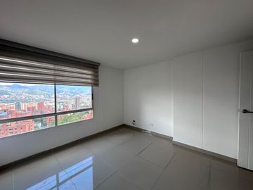 Apartamento en Arriendo en el Tesoro Poblado Medellin Antioquia