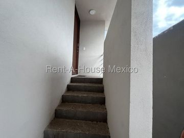Departamento Amueblado en Renta Cerca de la Entrada de Zákia QH604