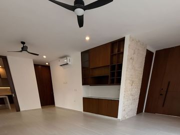 Casa con Alberca y Casa Club con Amenidades Premium en Venta
