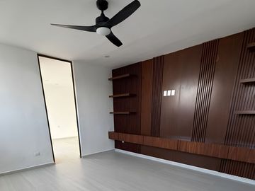 Casa con Alberca y Casa Club con Amenidades Premium en Venta