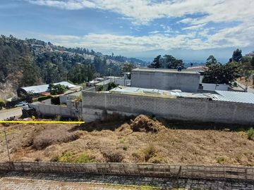 SE VENDE HERMOSO LOTE DE TERRENO 525 M².  CUMBAYA – QUITO – PICHINCHA - ECUADOR