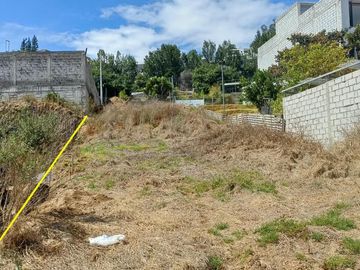 SE VENDE HERMOSO LOTE DE TERRENO 525 M².  CUMBAYA – QUITO – PICHINCHA - ECUADOR