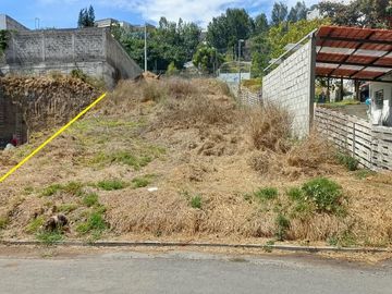 SE VENDE HERMOSO LOTE DE TERRENO 525 M².  CUMBAYA – QUITO – PICHINCHA - ECUADOR