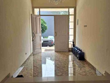 Rumah siap huni di Mediterania Boulevard Cluster Florence Pik 1 Jakarta Utara