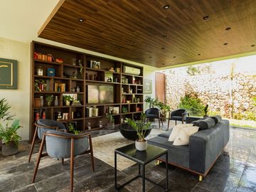 Residencia con Alberca, balcón y Casa Club con Amenidades Premium en Venta
