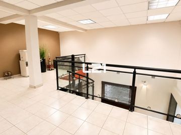 BODEGA CON OFICINAS ADMINISTRATIVAS EN VENTA COL. BALDERRAMA