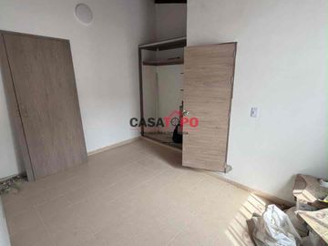 vendo casa peatonal