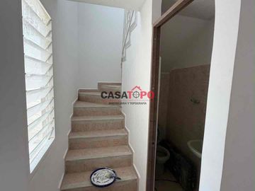 vendo casa peatonal