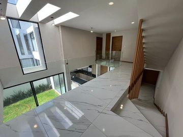 CASA EN VENTA EN SAN ANGEL IV