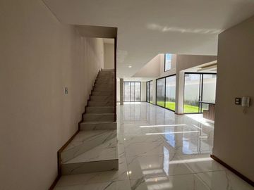 CASA EN VENTA EN SAN ANGEL IV