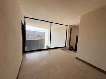 RESIDENCIA EN VENTA EN CLUB DE GOLF LA LOMA