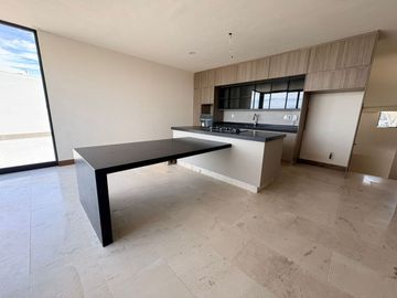 RESIDENCIA EN VENTA EN CLUB DE GOLF LA LOMA