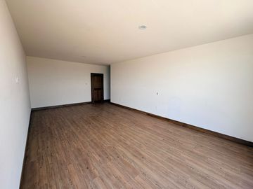 RESIDENCIA EN VENTA EN CLUB DE GOLF LA LOMA