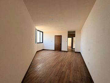RESIDENCIA EN VENTA EN CLUB DE GOLF LA LOMA