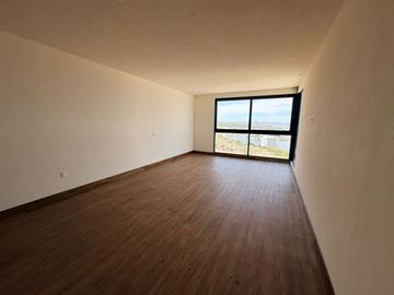 RESIDENCIA EN VENTA EN CLUB DE GOLF LA LOMA