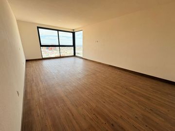 RESIDENCIA EN VENTA EN CLUB DE GOLF LA LOMA