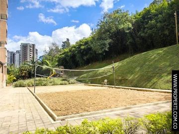 Aparta estudio en Arriendo Loma del Indio Medellin