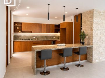 Casa nueva en venta de uno o dos niveles con alberca en privada,  Zona Country de Mérida