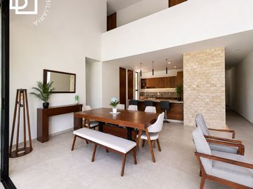 Casa nueva en venta de uno o dos niveles con alberca en privada,  Zona Country de Mérida