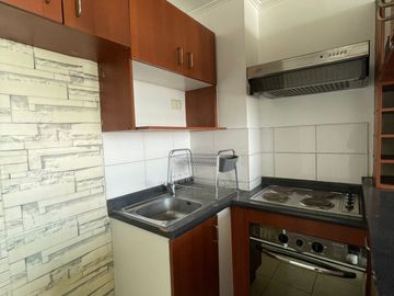 Departamento con estacionamiento y bodega