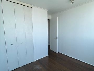 Departamento con estacionamiento y bodega