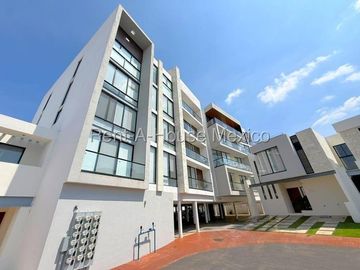Departamento en Renta en Senzi Zibatá Queretaro | piso 3 | Elevador | 3 recamaras | 2 baños | Balcón con vista al valle