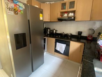 VENDO CASA EN CASTELLANA DE OPORTUNIDAD