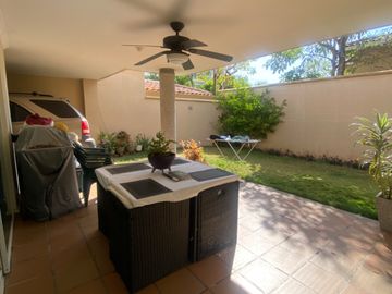 VENDO CASA EN CASTELLANA DE OPORTUNIDAD