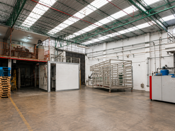 VENTA DE ALMACÉN INDUSTRIAL - SAN LUIS